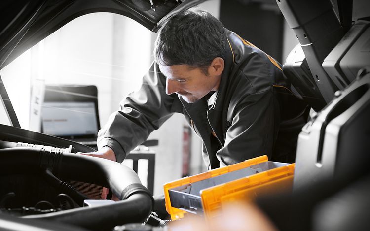 Service_Technician_40774