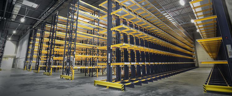 Logistics_System_Cantilever_Racking_41361