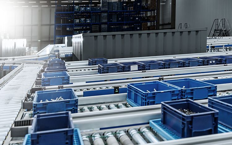 Stage Tecnologia di movimentazione contenitori