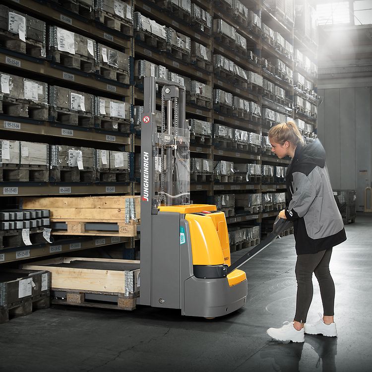 การยกสูง_EJC