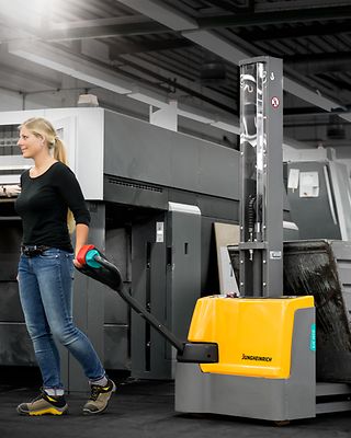 การยกสูง_EJCM