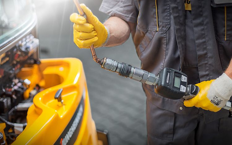 Servis hydraulického oleje