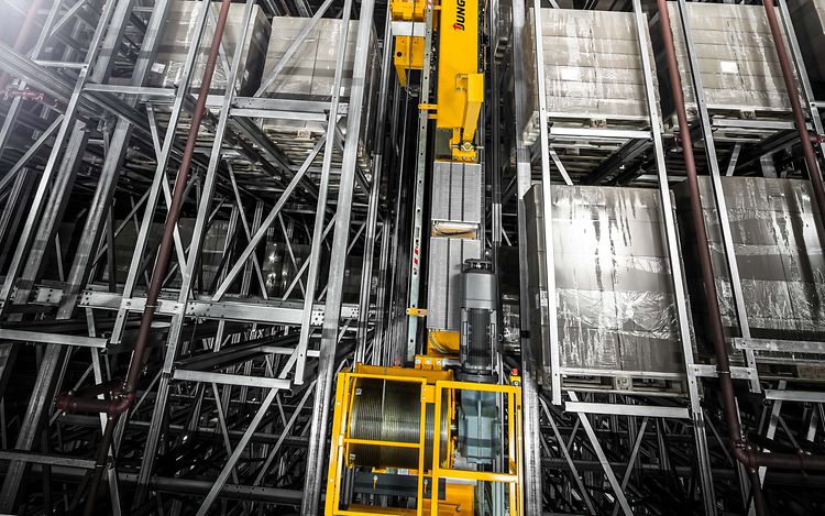 Stacker Crane
