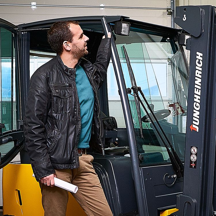 Beginner Forklift Course