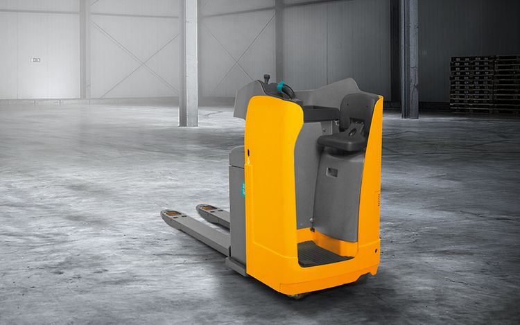 ESE-electric-stand-on-seated-stacker