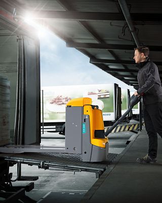 Electric Pedestrian Pallet Truck