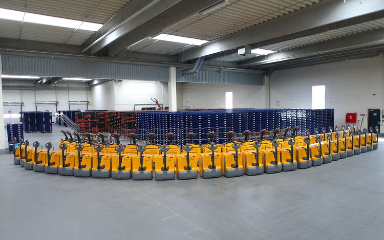 Kundereference: Lantmaennen Unibake store Jungheinrich li-ion flåde 