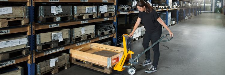 hand palletwagen vs elektrische palletwagen