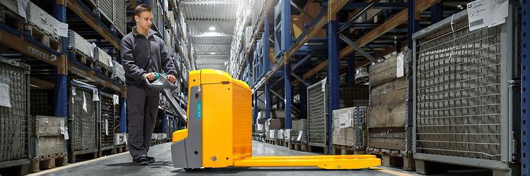 handpalletwagen vs elektrische palletwagen 2