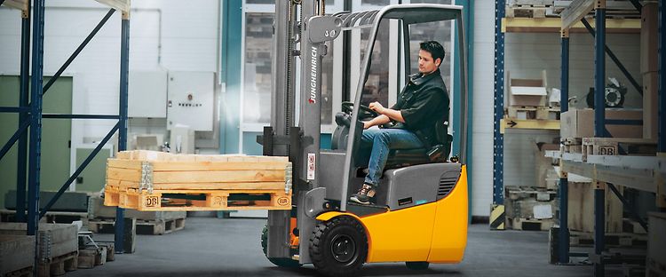 Gebruikte elektrische heftruck 1 serie