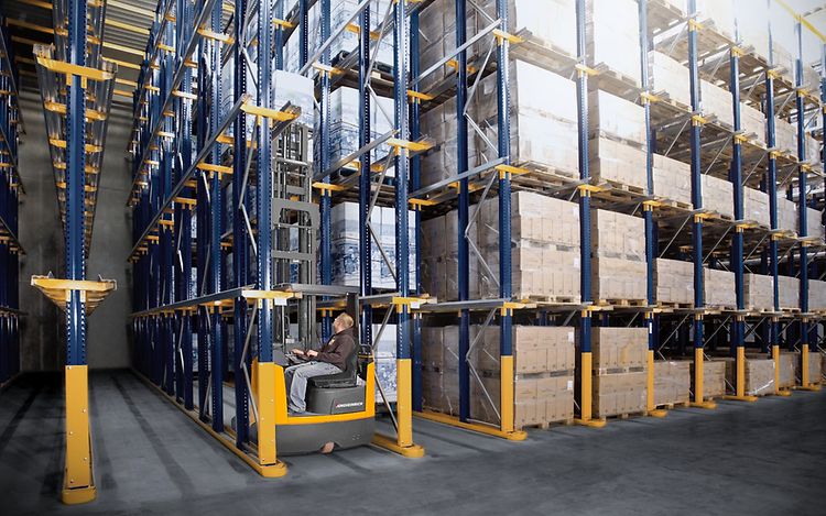 Magazijnstellingen keuren