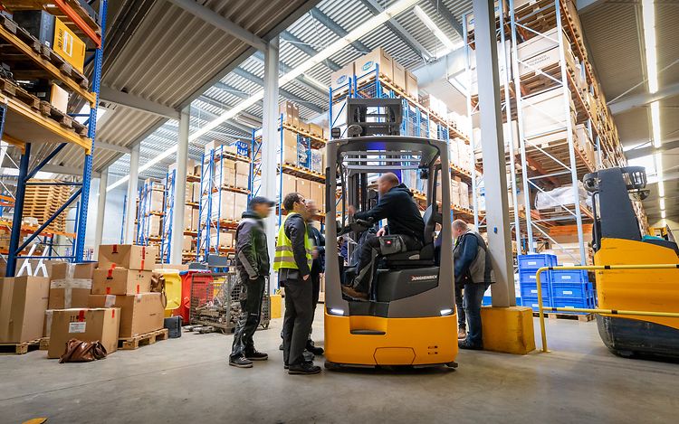 Lagerhalle Trixi mit ETV 216i