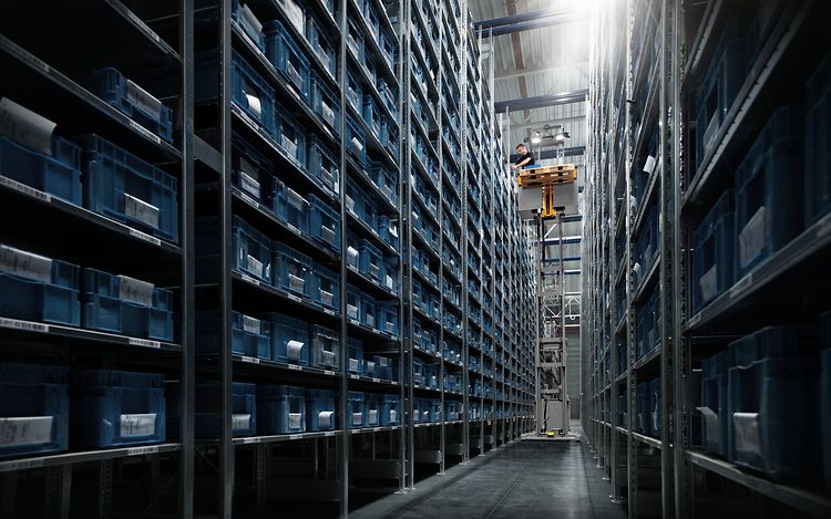 Vertical order picker