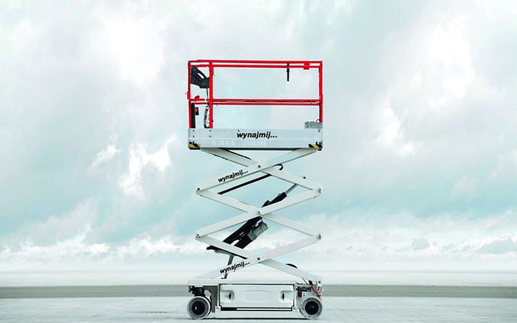 Podest ruchomy nożycowy na wynajem 
