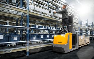 Looproutes magazijn orderpicktruck ece225