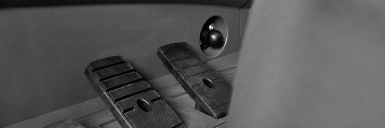 Test de remmen van uw heftruck voor u ermee begint te rijden