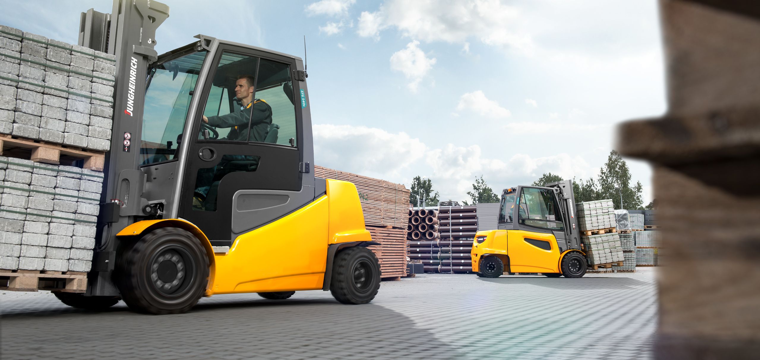 Jungheinrich Rental Fleet Management for hagebau Logistik