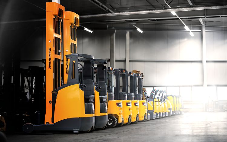 Wynajem długoterminowy wózków widłowych – dostępna flota – jungheinrich.pl