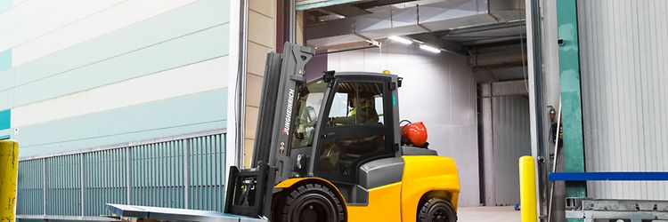 Resurs to liczba wykonanych cykli oraz czas pracy maszyny. Określa sprawność techniczną wózka. 