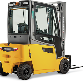 EFG 320 (2016) Studio