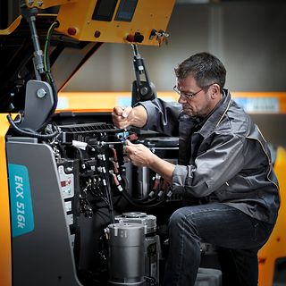 Stage Forklift Service