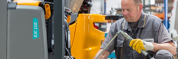 picture Hydrauliköl Service