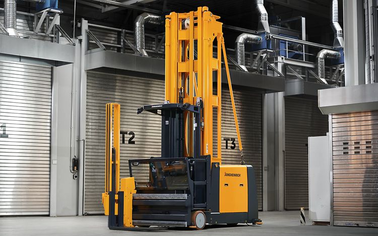 Tweedehands smalle gangen truck