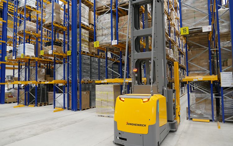 picture case stury arthur weber