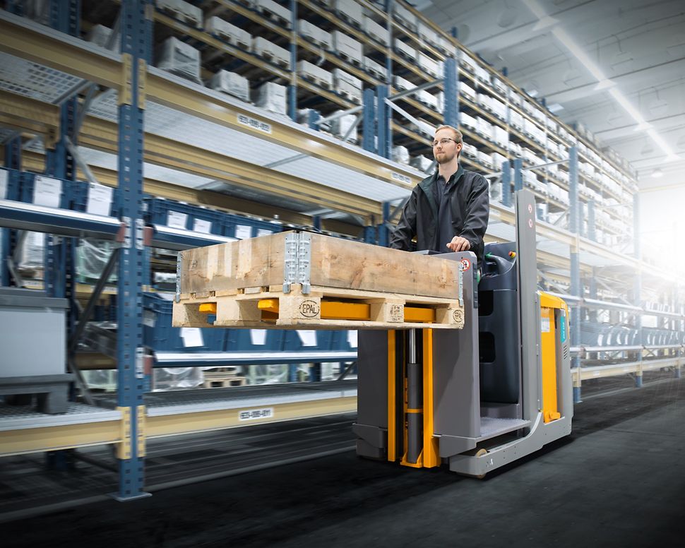 EKS110_[MAM-39610] - order-picker-vertical