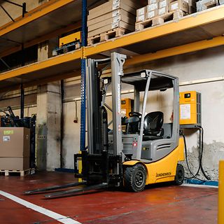 Li-Ion vozíky ve společnosti Associated Weavers