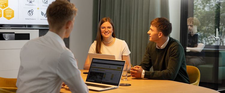 IT Marketing Campaign Apply Teaser